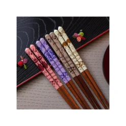 Maison Ghibli Baguettes laquées 21cm Esquisses Rose - Kiki la petite sorcière