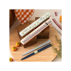 Maison Ghibli Boîte de Baguettes 18 cm Fleurs des champs - Kiki la petite sorcière