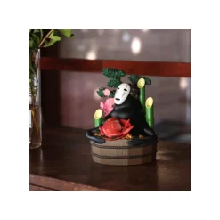 Maison Ghibli Diorama No Face Bassine d’or et bambous - Le Voyage de Chihiro