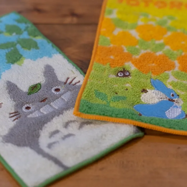 Maison Ghibli Pack 2 Mini-Serviettes Totoro Gris et Bleu 20 x 10 cm - Mon Voisin To