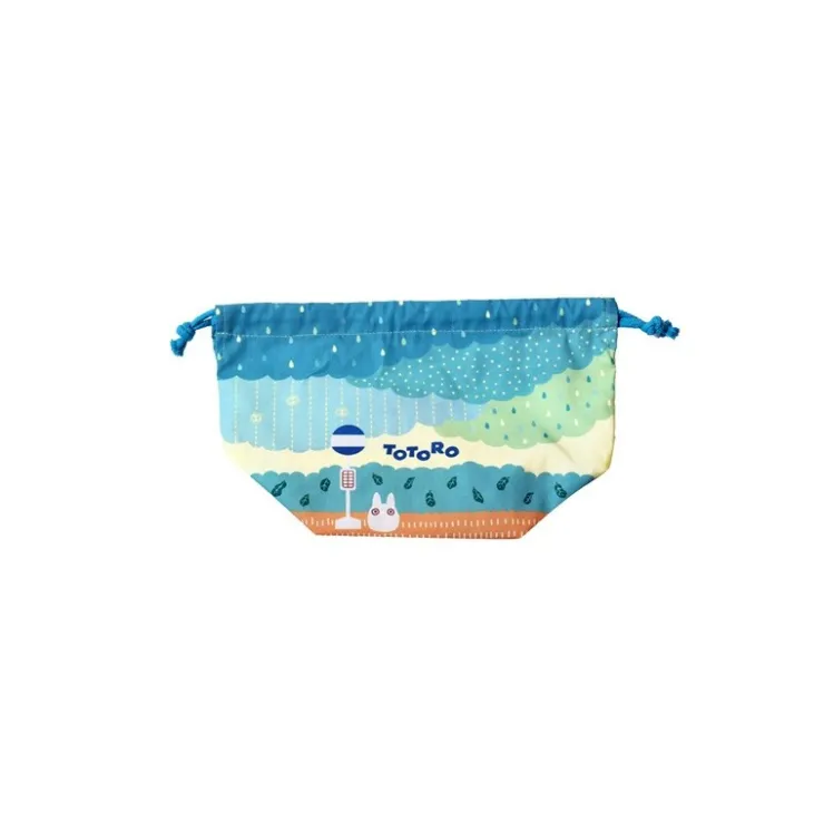 Maison Ghibli Sacoche à Gousset Totoro sous la pluie 17 x 26 cm - Mon Voisin Totoro
