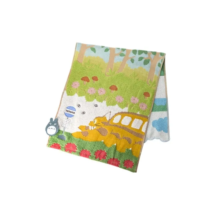 Maison Ghibli Serviette Chatbus en Chemin 34x80 cm - Mon Voisin Totoro