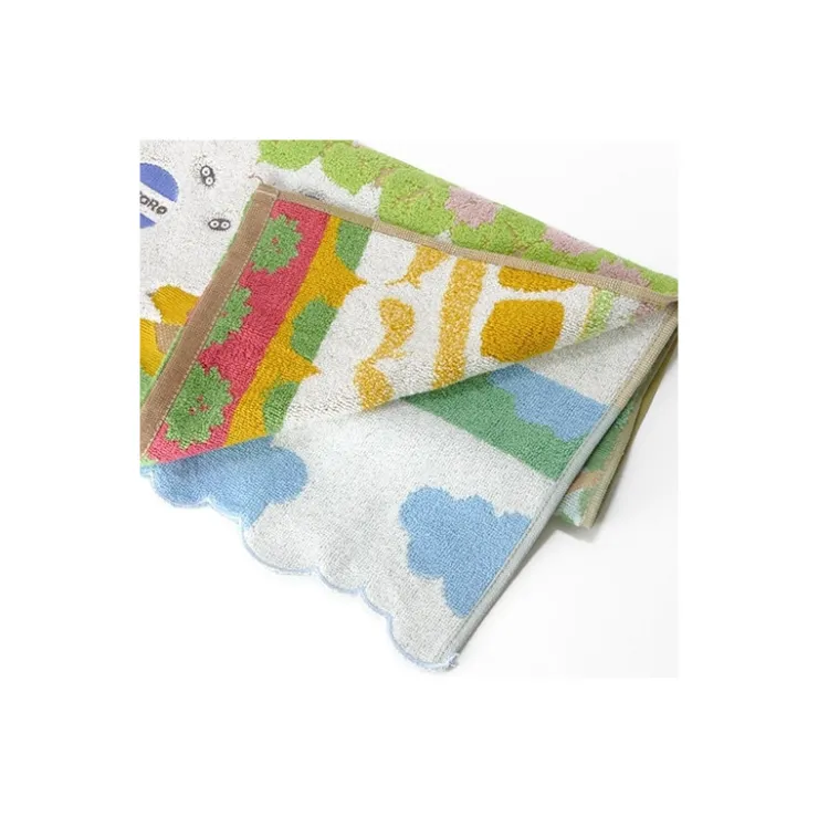 Maison Ghibli Serviette Chatbus en Chemin 34x80 cm - Mon Voisin Totoro