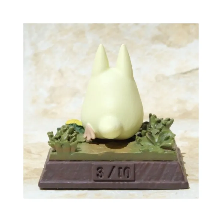 Maison Ghibli Statue Collection Stop Motion Totoro Blanc Course Pose 3 - Mon Voisin