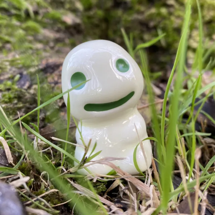 Maison Ghibli Statuette Kodama C & 1 Blind Pierre de Pouvoir - Princess Mononoké